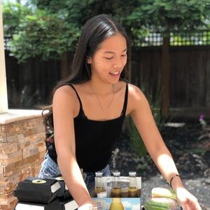 Meet your Posher, Jennifer